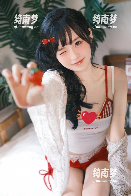 花漾show - 尤妮丝Egg灰丝写真合集更新：关于穿搭我只能说“为什么我还是这个样子”