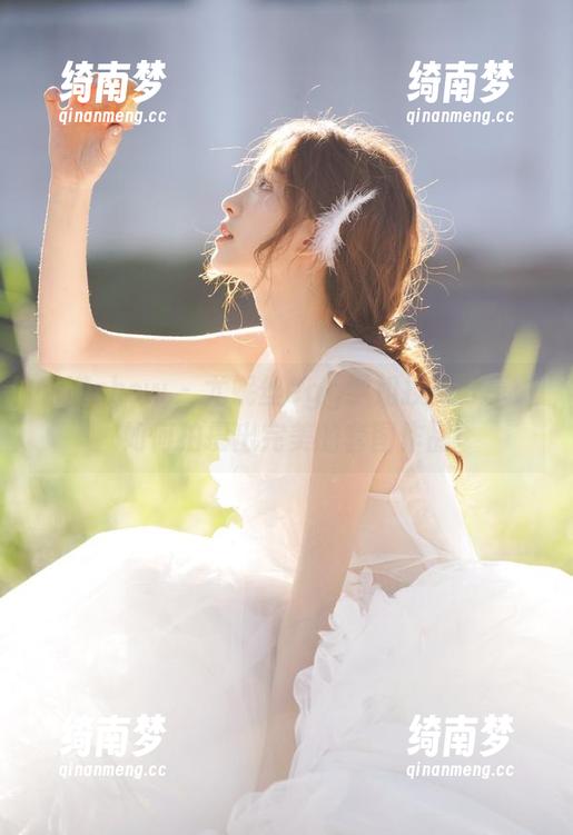 花漾show - 尤妮丝egg学姐技巧分享：如何拍摄出完美的套图作品