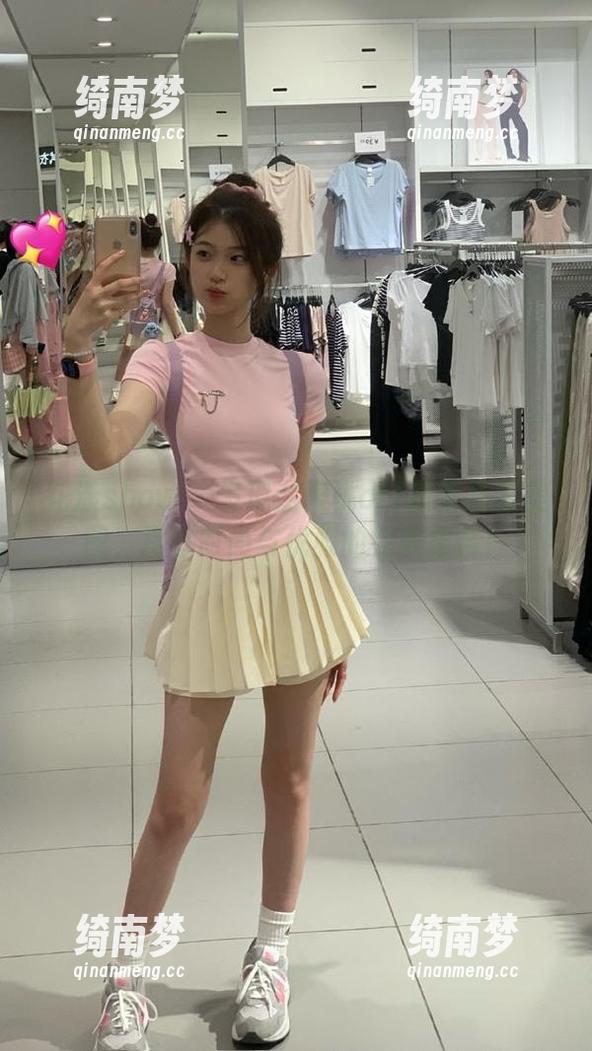 花漾show-沈蜜桃off 花漾show - 发现沈蜜桃off最新礼服美图,尽享时尚与优雅的完美结合!