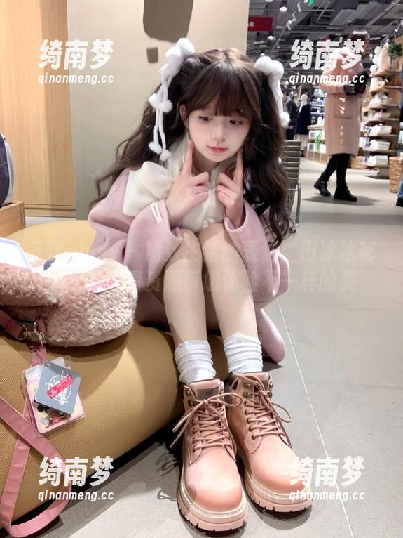 花漾show - 精致生活的表达：田冰冰秘书写真原图资源带您体验不一样的美