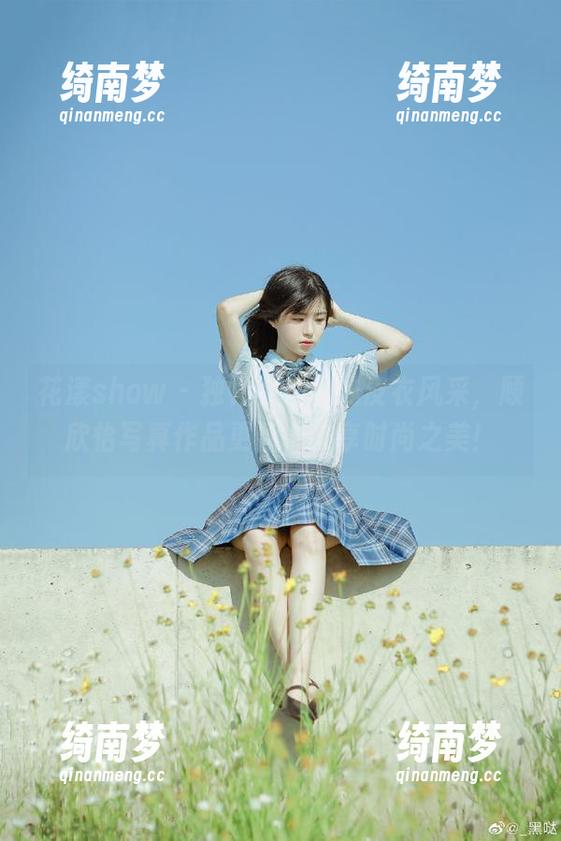 花漾show - 独特视角下的皮衣风采，顾欣怡写真作品更新，共享时尚之美！