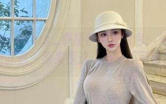 蜜桃社 - Cris_卓娅祺毛衣图包：她的秘密武器，原来是这‘毛’不可言！