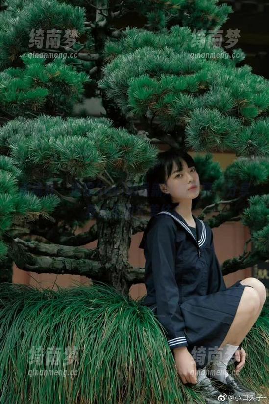 蜜桃社-Suki 蜜桃社 - 追踪Suki的最新瑜伽写真,分享身心灵的完美结合