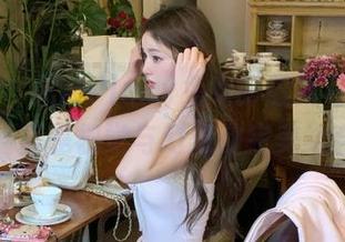 蜜桃社 - 佩琦Pinky兔女郎最新写真图片，简直是视觉与幻想的完美结合！