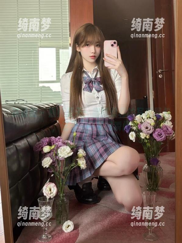袜啵啵-熊熊 袜啵啵 - 熊熊夏天:细腻柔和的写真图包,记录夏日美好瞬间