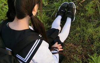 西尔酱魅力无限，高清白丝JK图集带你进入梦幻的视觉世界