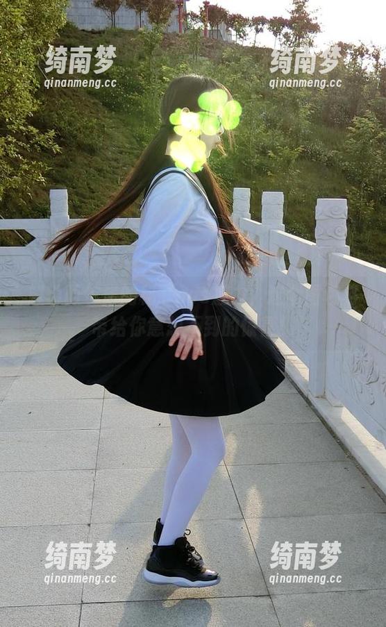 解锁西尔酱的秘书cos魅力，这个图包将带给你意想不到的惊喜！