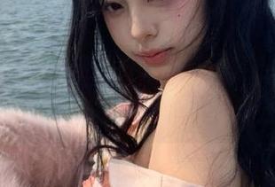 “见新摄影”倾力打造倒钩A，私拍再升级，谁说甜美与搞笑不能同时并存？