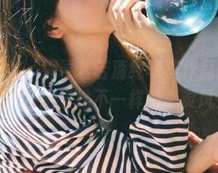 觅芙少女 - 探寻若若清纯写真作品原图，透过镜头感受她不一样的心灵风景。