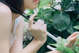 语画界 - 灰丝与搞笑的完美结合，Miko酱吖的写真美图好玩到飞起！