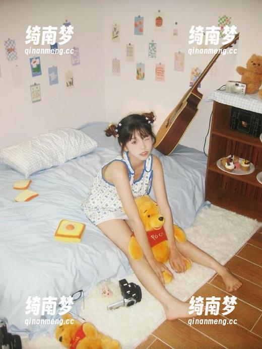 语画界 - 作品赏析：无圣光照射下，雅雯的纯白之美如梦似幻