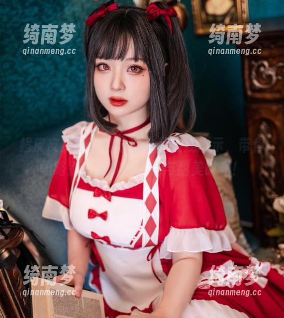 超皮皮皮奶 超皮皮皮奶独特泳池作品在线展示,带你领略别样的水中风情与甜美时光!