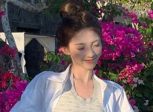 微密圈 - 下载轩子巨2兔的全部作品：b站会员情景ASMR及圣诞小视频，感受声音的魅力！