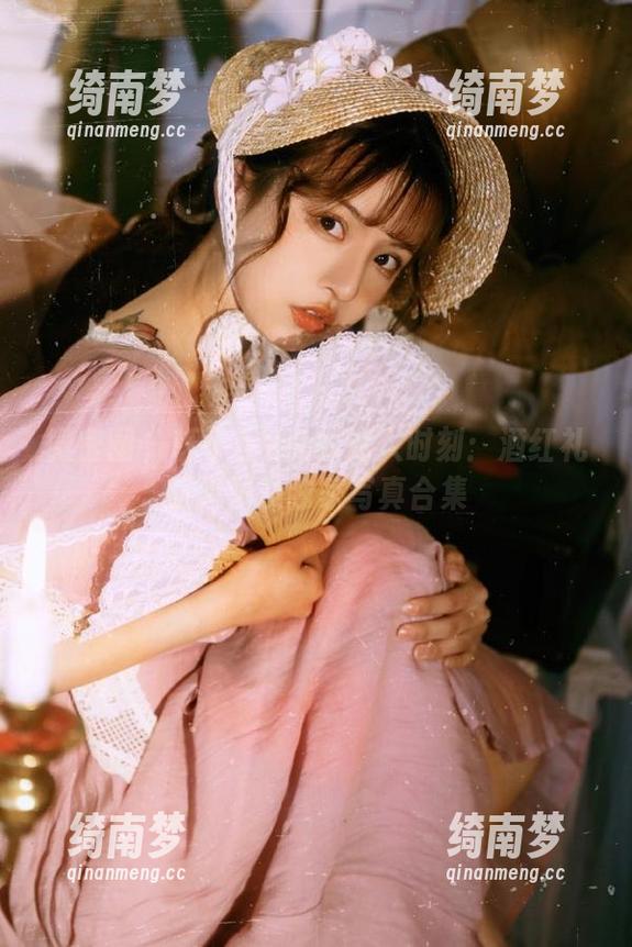 轩子巨2兔 微密圈 - 轩子巨2兔的迷人时刻:酒红礼服原图及独家写真合集
