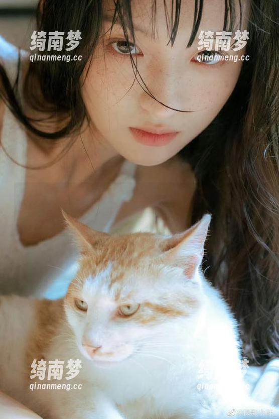 轩子巨2兔 微密圈 - 轩子巨2兔双人私房写真作品,重新定义浪漫与亲密关系