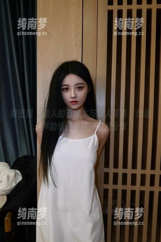 迷人的五姨太 微密圈 - 迷人的五姨太与双人写真,传达无声的情感与唯美图片分享