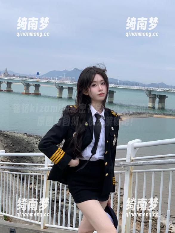 铭铭kizami的秘密花园：小天使的写真原图与图册，快来解锁吧！