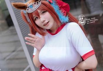 走进阿半今天很开心女友的视觉盛宴：精彩写真作品集与资源探索