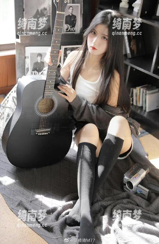 青豆客 - Ann尤美美脚写真，定制专属图片展现每一处完美的曲线魅力
