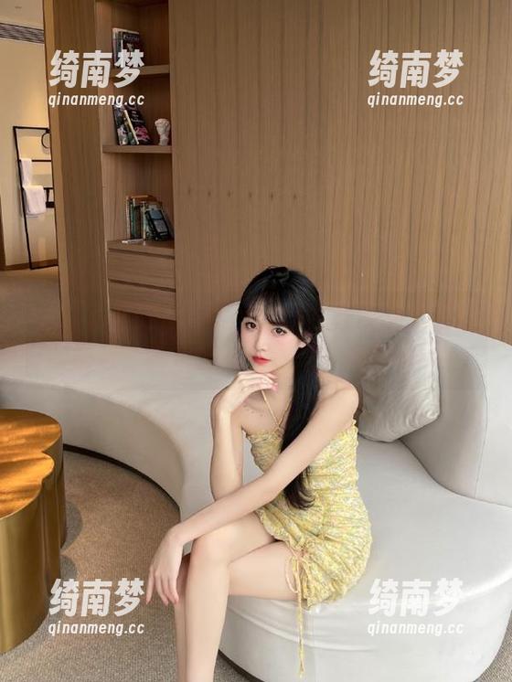 青豆客 - 探索Kiren_程程程的私拍美足图集，感受细腻与优雅交融的瞬间