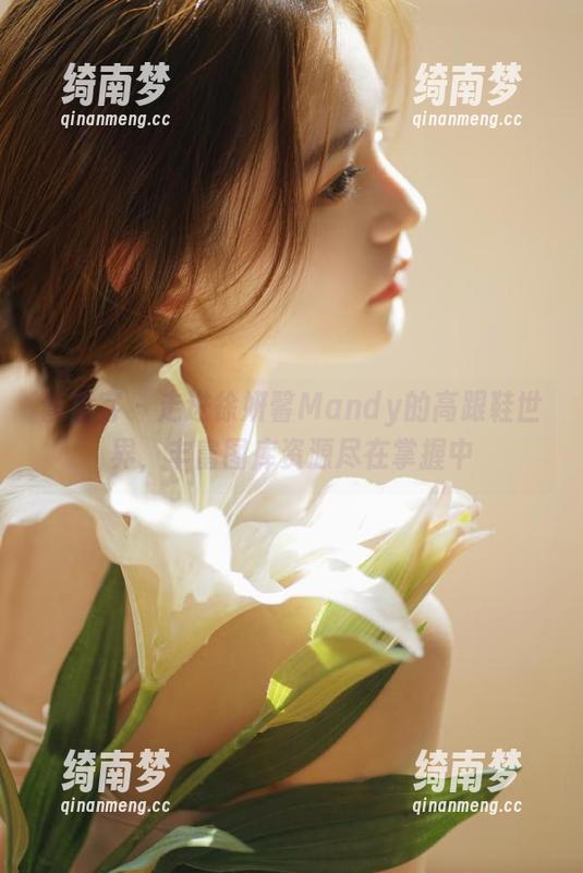 青豆客 - 走进徐妍馨Mandy的高跟鞋世界，丰富图库资源尽在掌握中