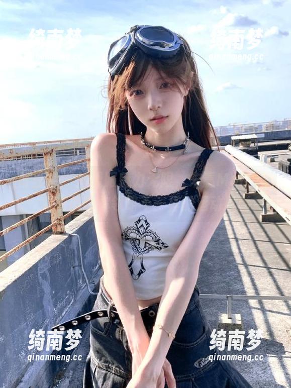 青豆客 - 体操服魅力无限，朱赢Molly写真套图带你领略不一样的运动风尚