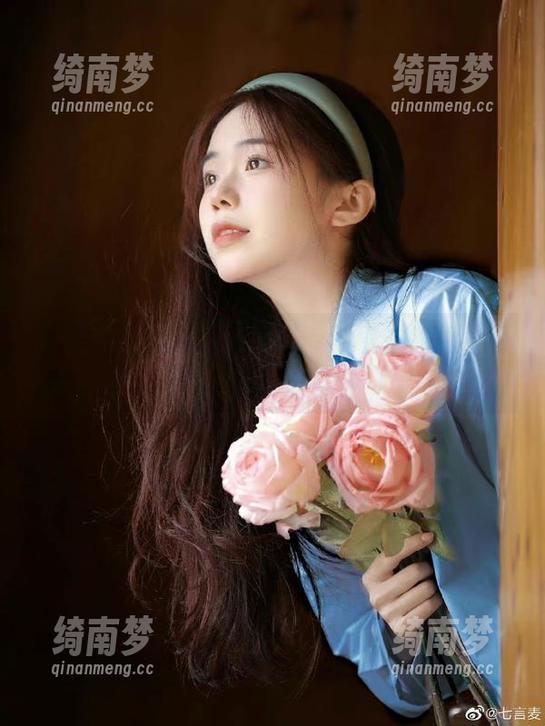 青豆客 - 在她的私房里：苏糯米的棉袜图片展现生活的另一面
