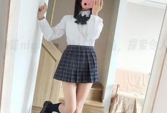 走进“魔物喵nigisa”的温柔作品，探索令人心动的写真资源