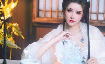 精致鹿八岁baby最新美足写真照片，绝对会让你爱不释手！